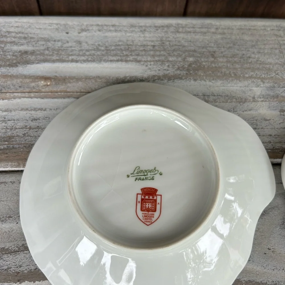 White Floral Shell Salad Plate and Sauce Dish Set - Pink & Blue Flowers